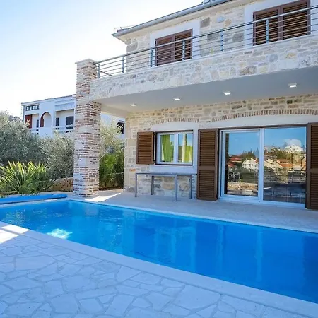 Prázdninový dům Steinhaus Mediterra Mit Pool & Meerblick - Lukoran, Insel Ugljan Bei Zadar