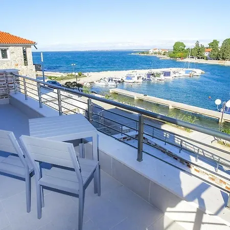 Steinhaus Mediterra Mit Pool & Meerblick - Lukoran, Insel Ugljan Bei Zadar