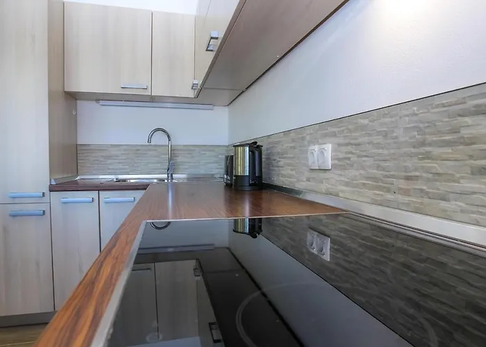 Steinhaus Mediterra Mit Pool & Meerblick - Lukoran, Insel Ugljan Bei Zadar بيت للعطل Lukoran