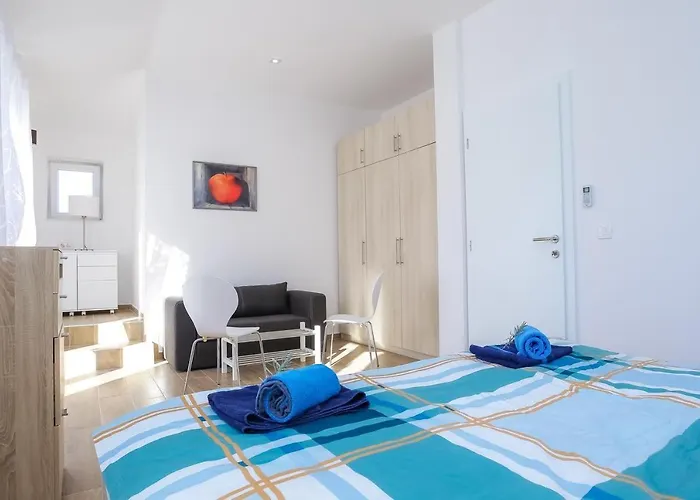 Steinhaus Mediterra Mit Pool & Meerblick - Lukoran, Insel Ugljan Bei Zadar بيت للعطل Lukoran