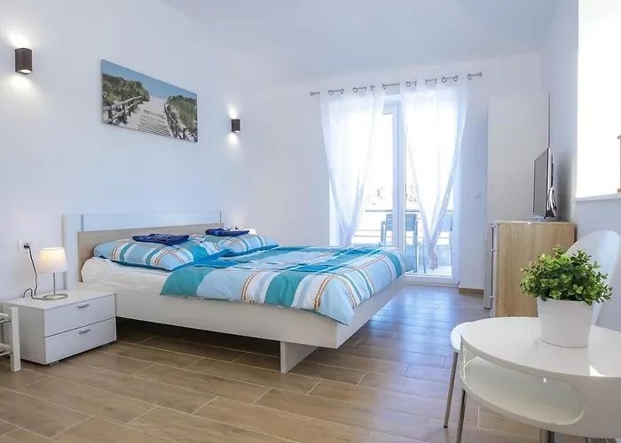 Дом отдыха Steinhaus Mediterra Mit Pool & Meerblick - Lukoran, Insel Ugljan Bei Zadar