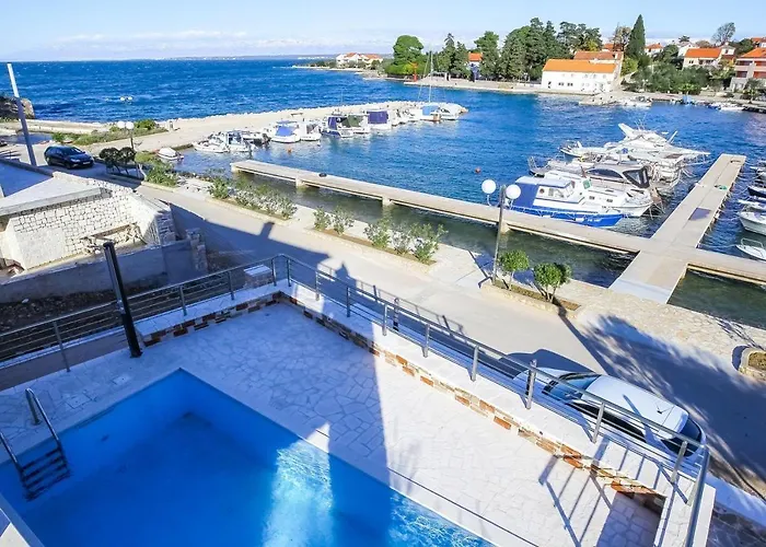 Steinhaus Mediterra Mit Pool & Meerblick - Lukoran, Insel Ugljan Bei Zadar *