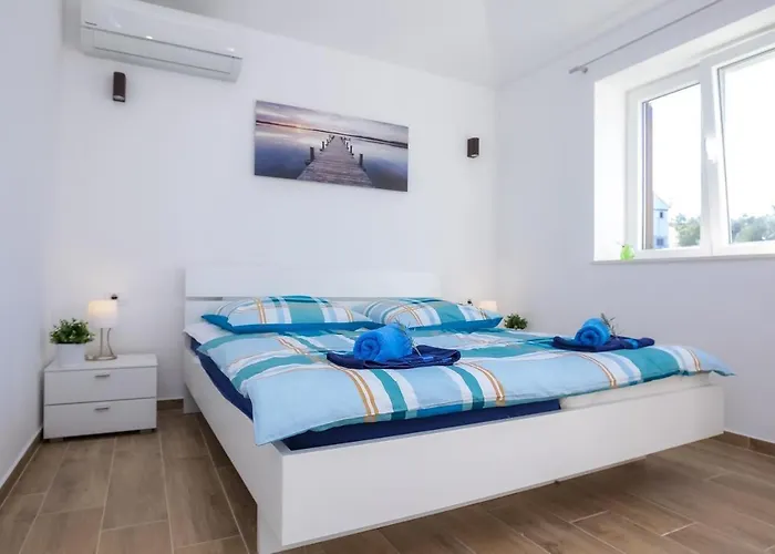 Steinhaus Mediterra Mit Pool & Meerblick - Lukoran, Insel Ugljan Bei Zadar بيت للعطل *